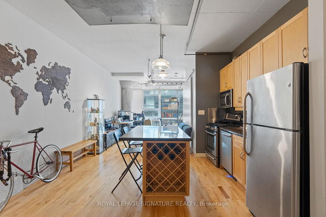 405 - 32 Stewart Street