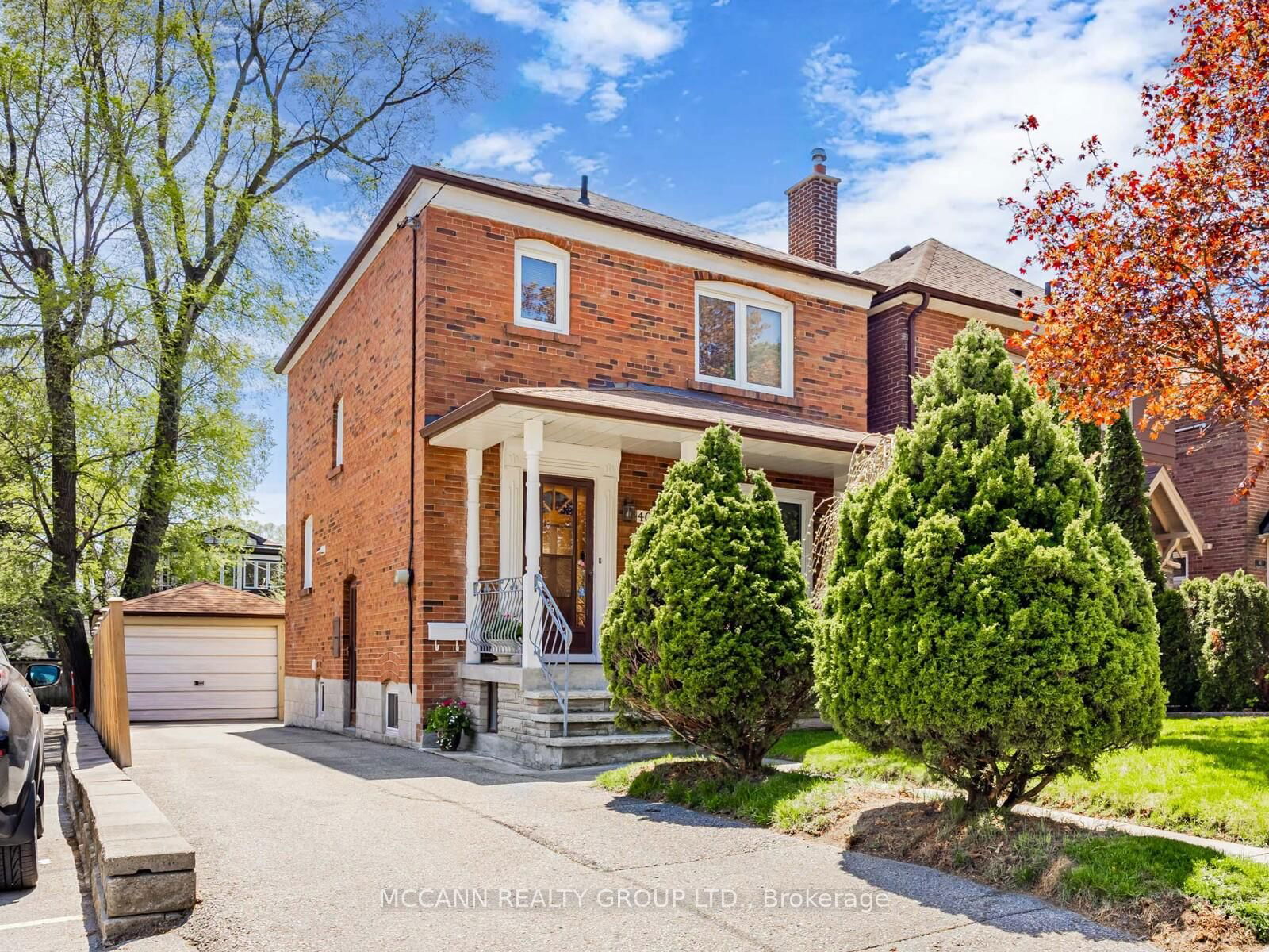 Detached House for sale at 407 Roselawn Avenue, Toronto, Lawrence Park South, M5N 1J9 - MLS: C12144265
