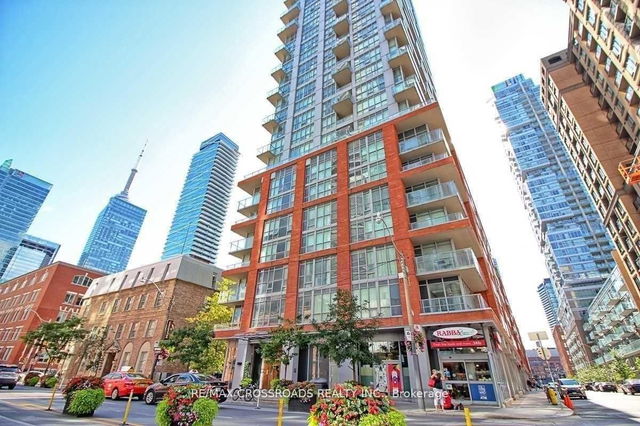 1201 - 126 Simcoe Street