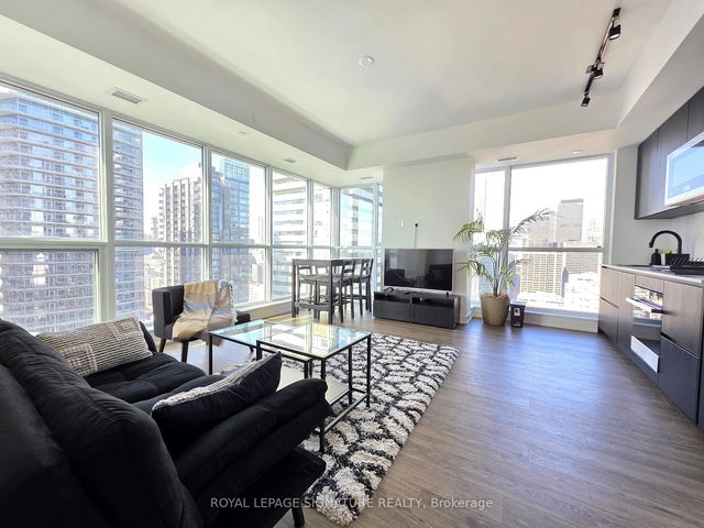 3507 - 327 King Street