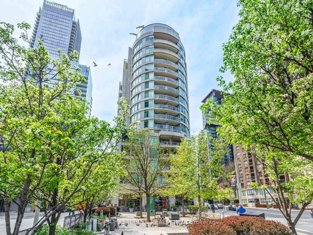 801 - 8 Scollard Street