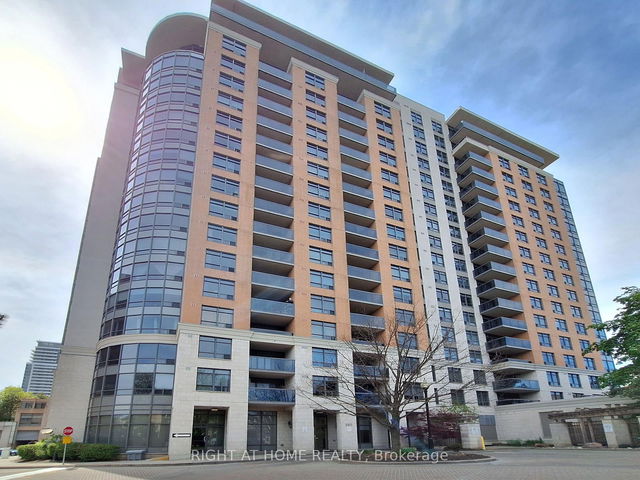 606 - 880 Grandview Way