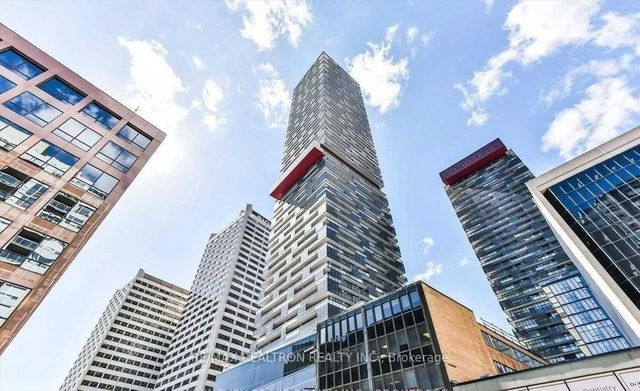 1304 - 8 Eglinton Avenue