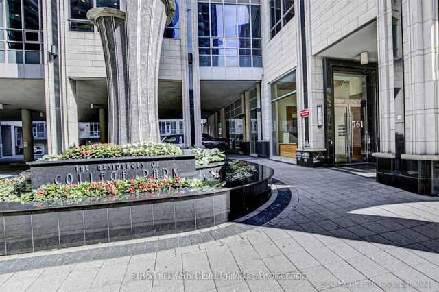 2403 - 761 Bay Street