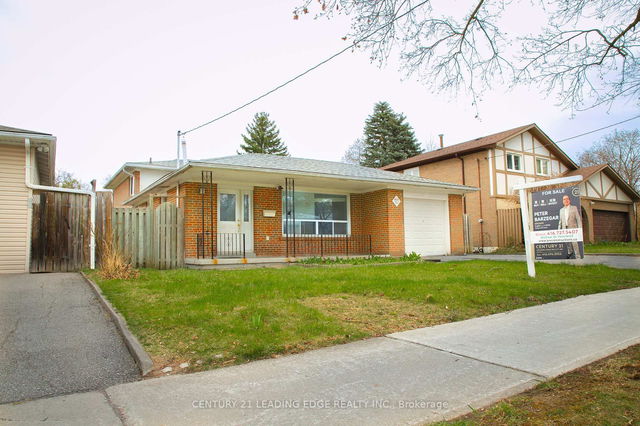 23 Lesgay Crescent