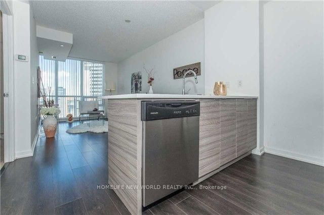 302 - 62 Forest Manor Road