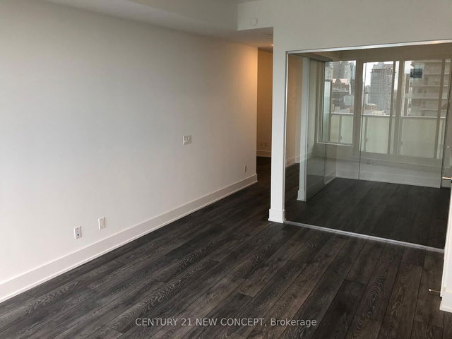 2201 - 403 Church Street