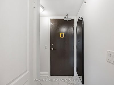 Unit 202 — 1103 Leslie St, Toronto - Banbury-Don Mills image-0-4