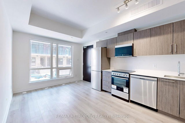 42 - 871 Sheppard Avenue