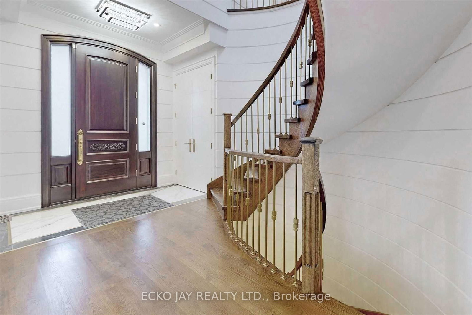 Detached House for sale at 10 Jocelyn Crescent, Toronto, Banbury-Don Mills, M3B 1A2 - MLS: C12145075