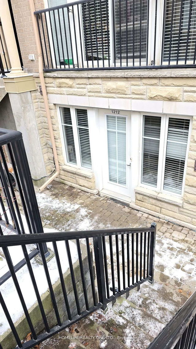 1212 - 21 Pirandello Street