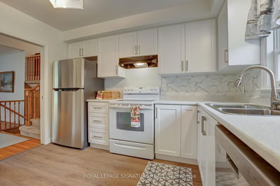 38 Elynhill Dr, Toronto - Willowdale West image-0-1