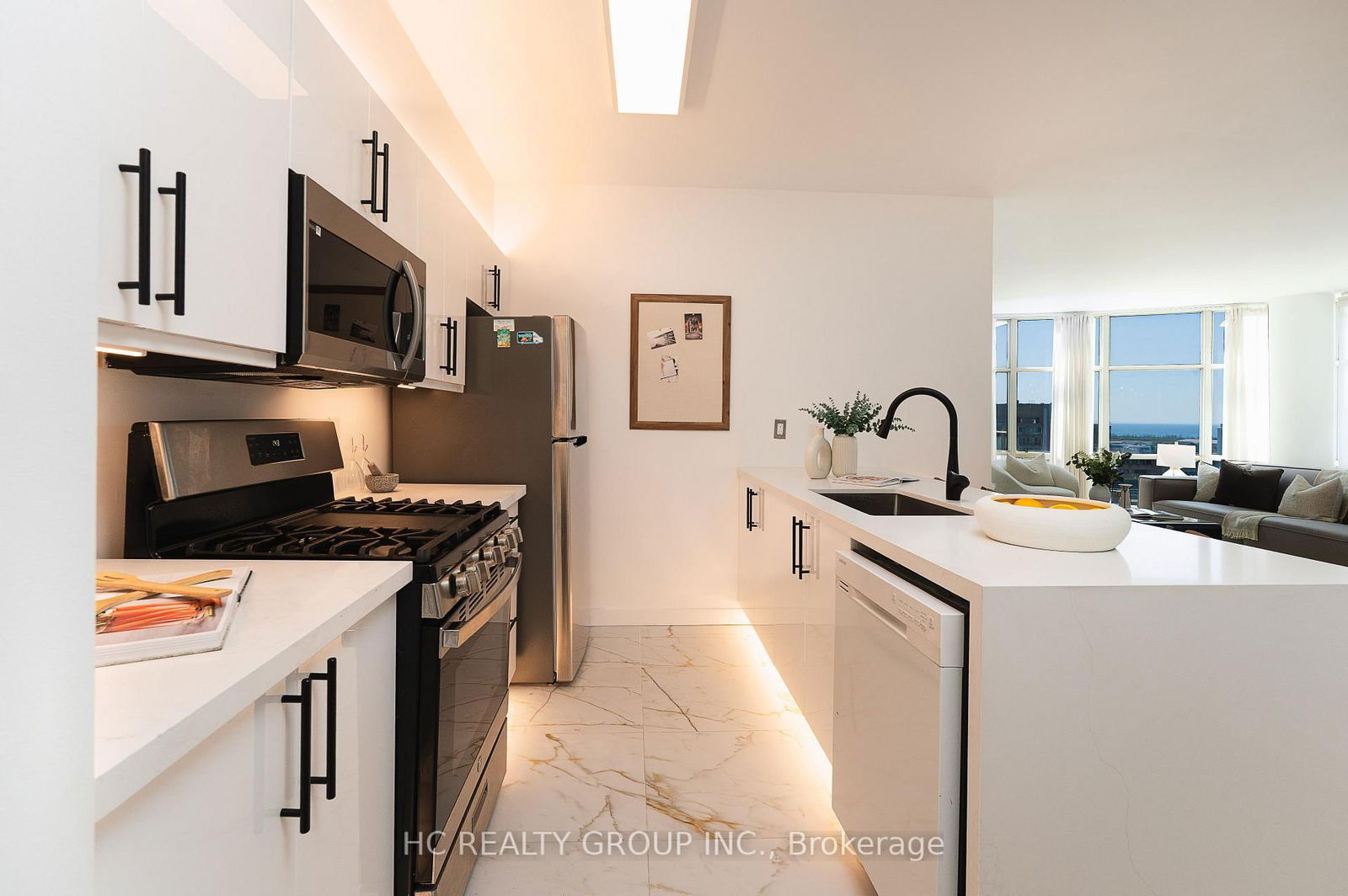 Condo for sale at 1212-35 Mariner Terrace, Toronto, Waterfront Communities C1, M5V 3V9 - MLS: C12145979