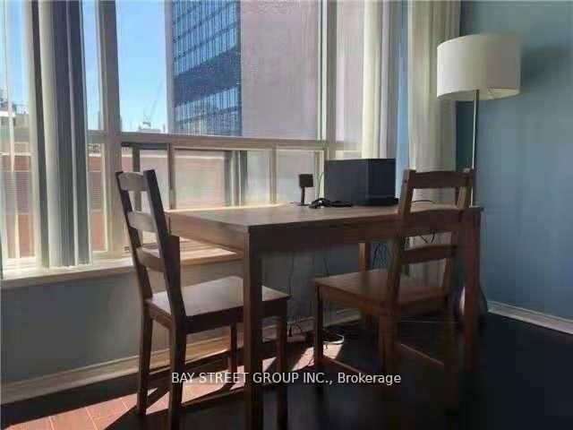 603 - 887 Bay Street