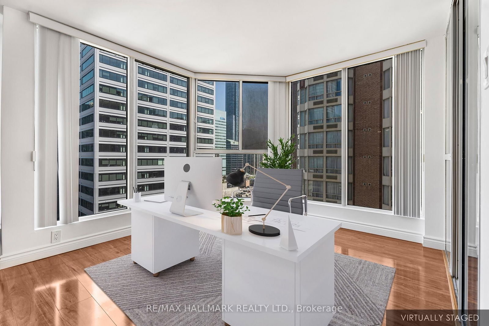 Condo for sale at 1607-55 Centre Avenue, Toronto, Bay Street Corridor, M5G 2H5 - MLS: C12146292