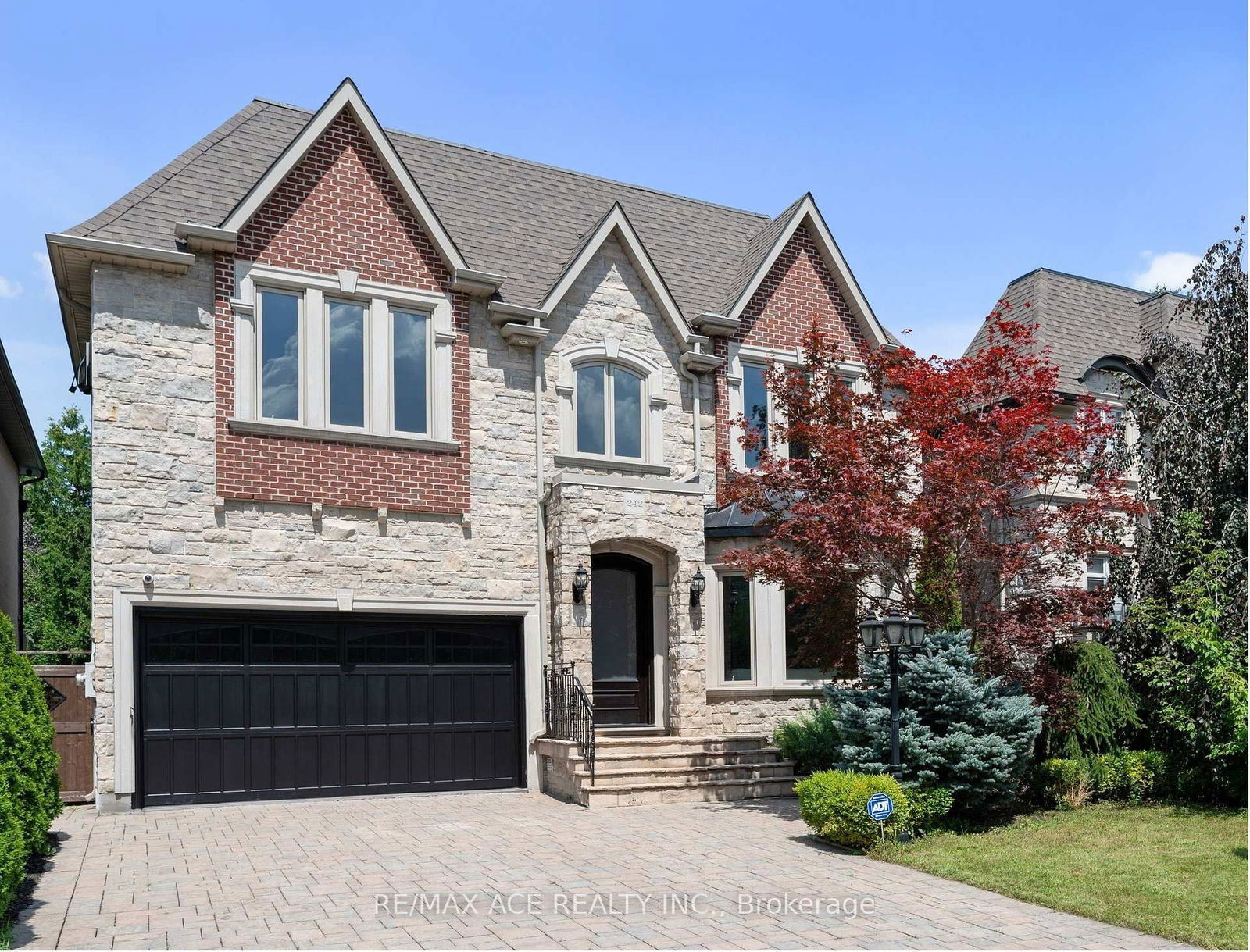 Detached House for sale at 242 Parkview Avenue, Toronto, Willowdale East, M2N 3Z1 - MLS: C12146298