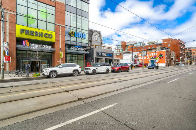 B2 - 450 BATHURST Street
