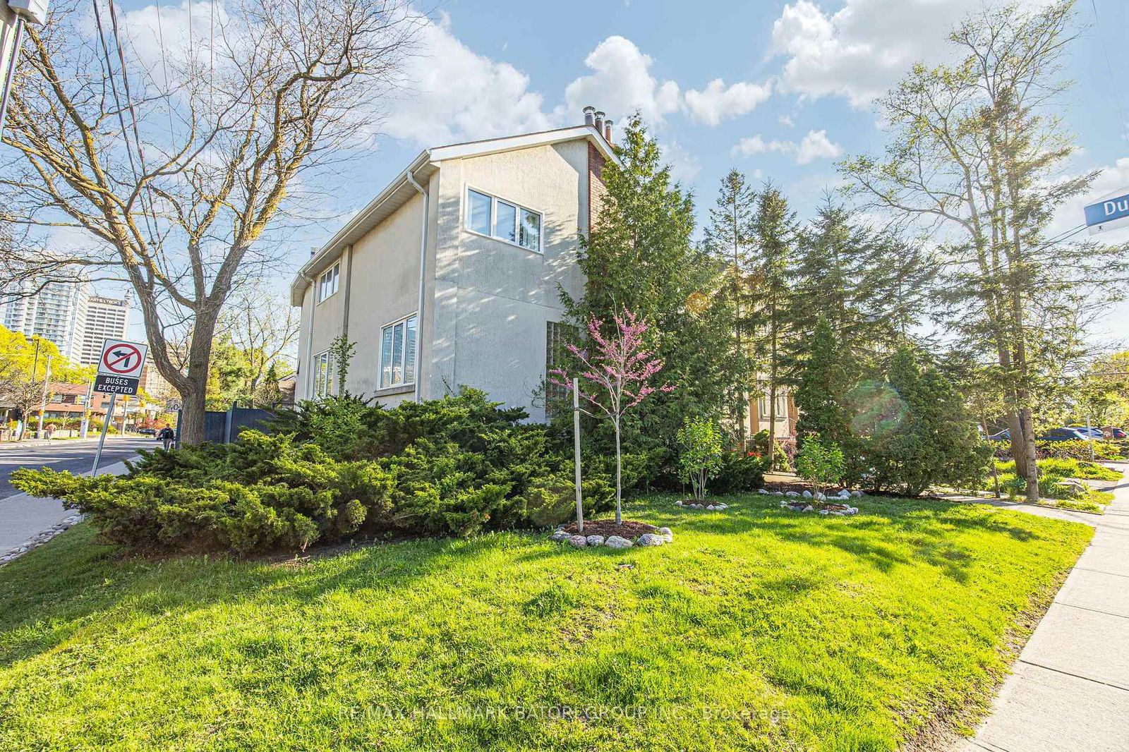 Detached House for sale at 63 St Clements Avenue, Toronto, Yonge-Eglinton, M4R 1H1 - MLS: C12146855