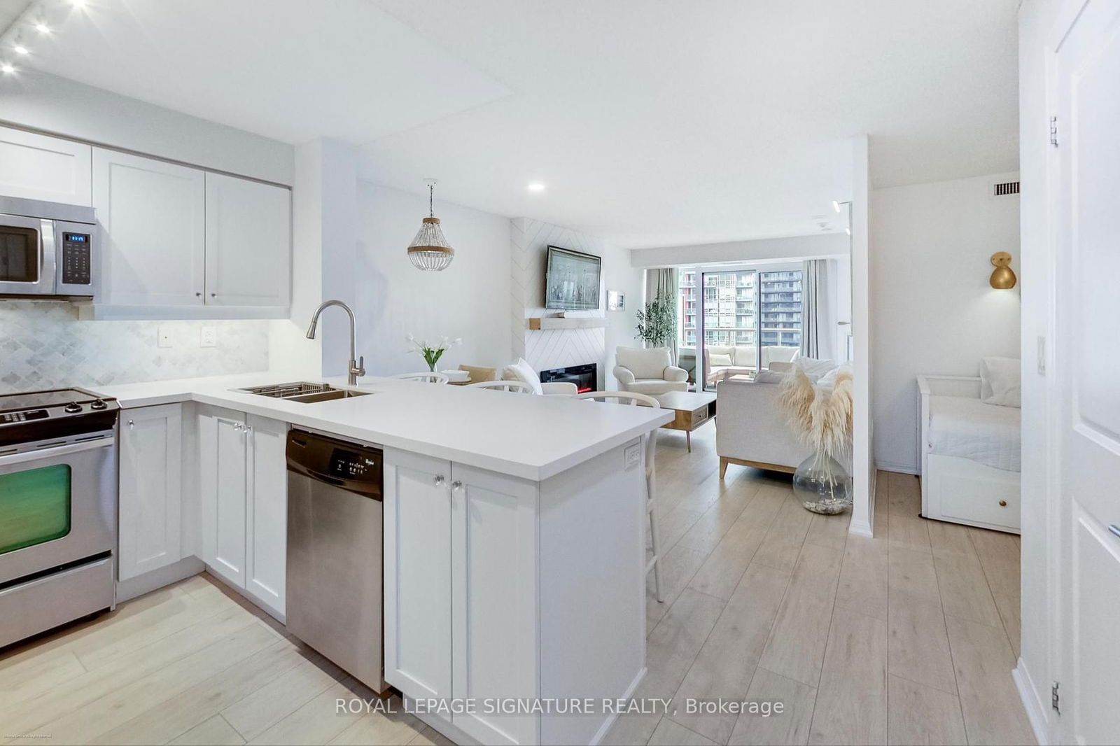 Condo for sale at 1509-125 Western Battery Road, Toronto, Niagara, M6K 3R8 - MLS: C12146974