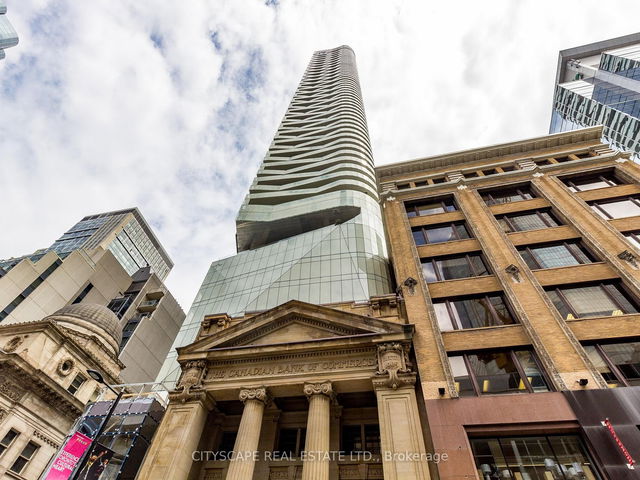 1502 - 197 Yonge St Street