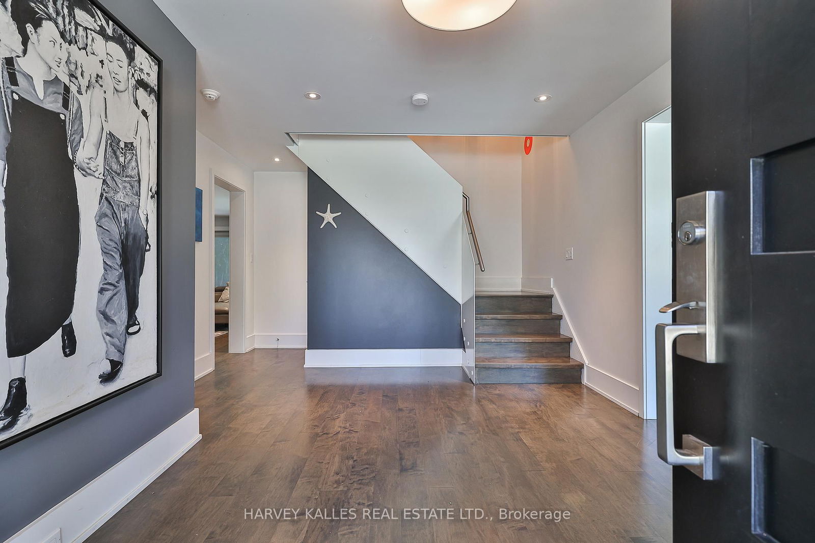 Detached House for sale at 4 Kimloch Crescent, Toronto, Banbury-Don Mills, M3B 2J6 - MLS: C12147139
