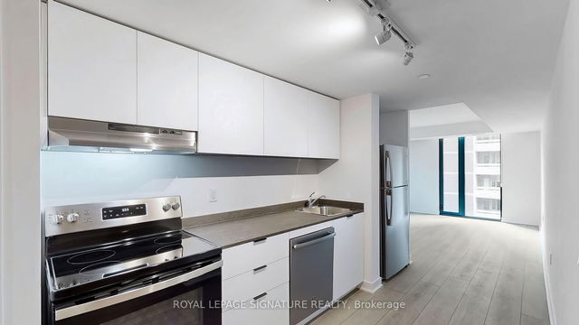 719 - 61 Charles Street