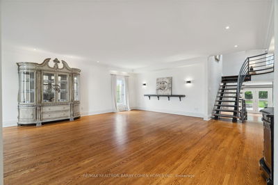 9 Montressor Dr, Toronto - St. Andrew-Windfields image-0-3