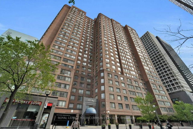 2512 - 633 Bay Street