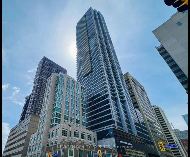 2807 - 395 Bloor Street