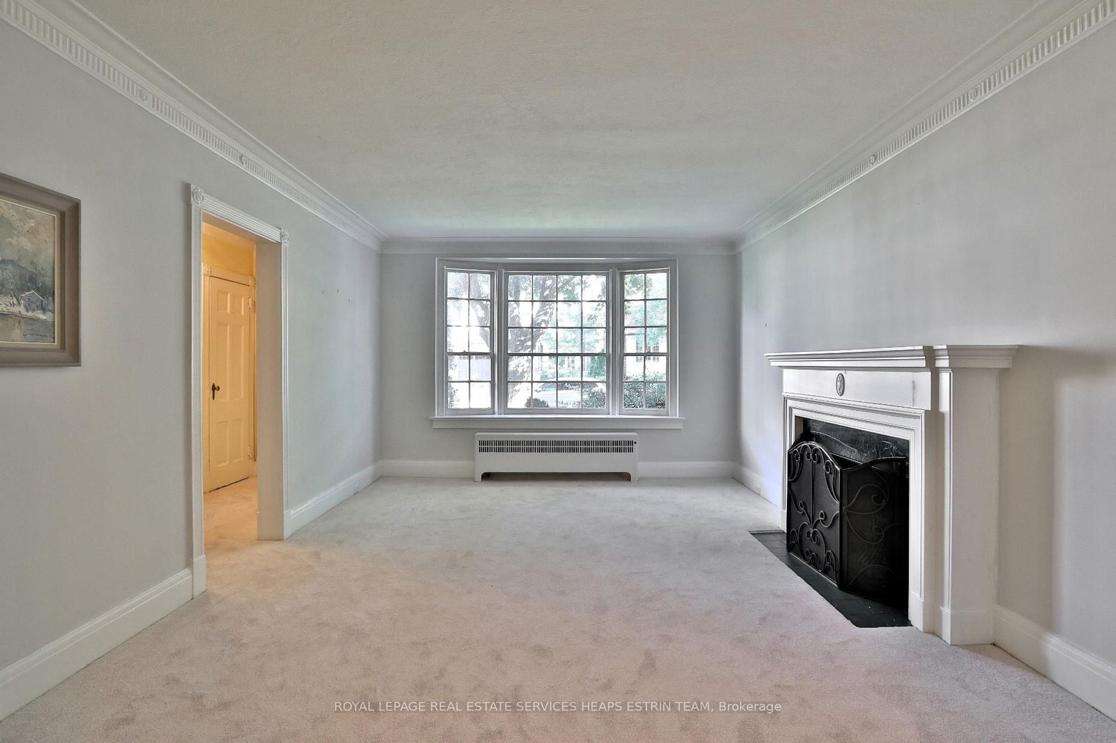Detached House for sale at 7 Burnham Road, Toronto, Leaside, M4G 1B9 - MLS: C12147533