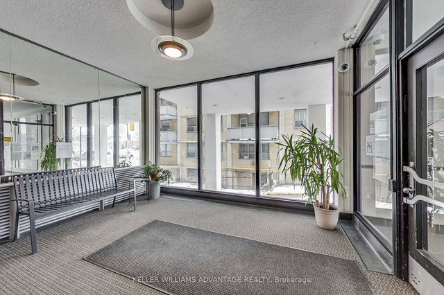 415 - 660 Eglinton Avenue