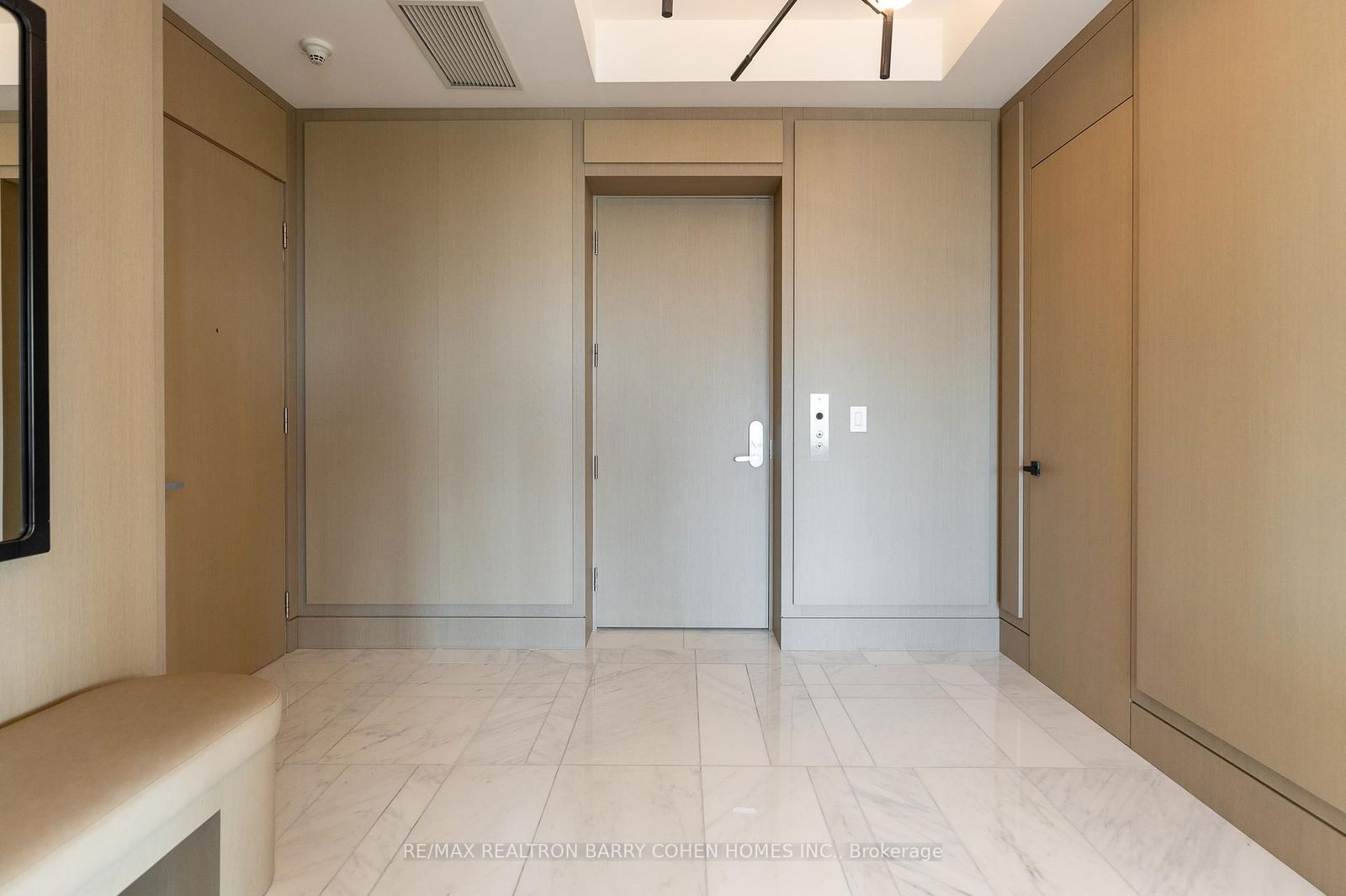 Condo for sale at 1403-155 St Clair Avenue, Toronto, Casa Loma, M4V 0A1 - MLS: C12147582
