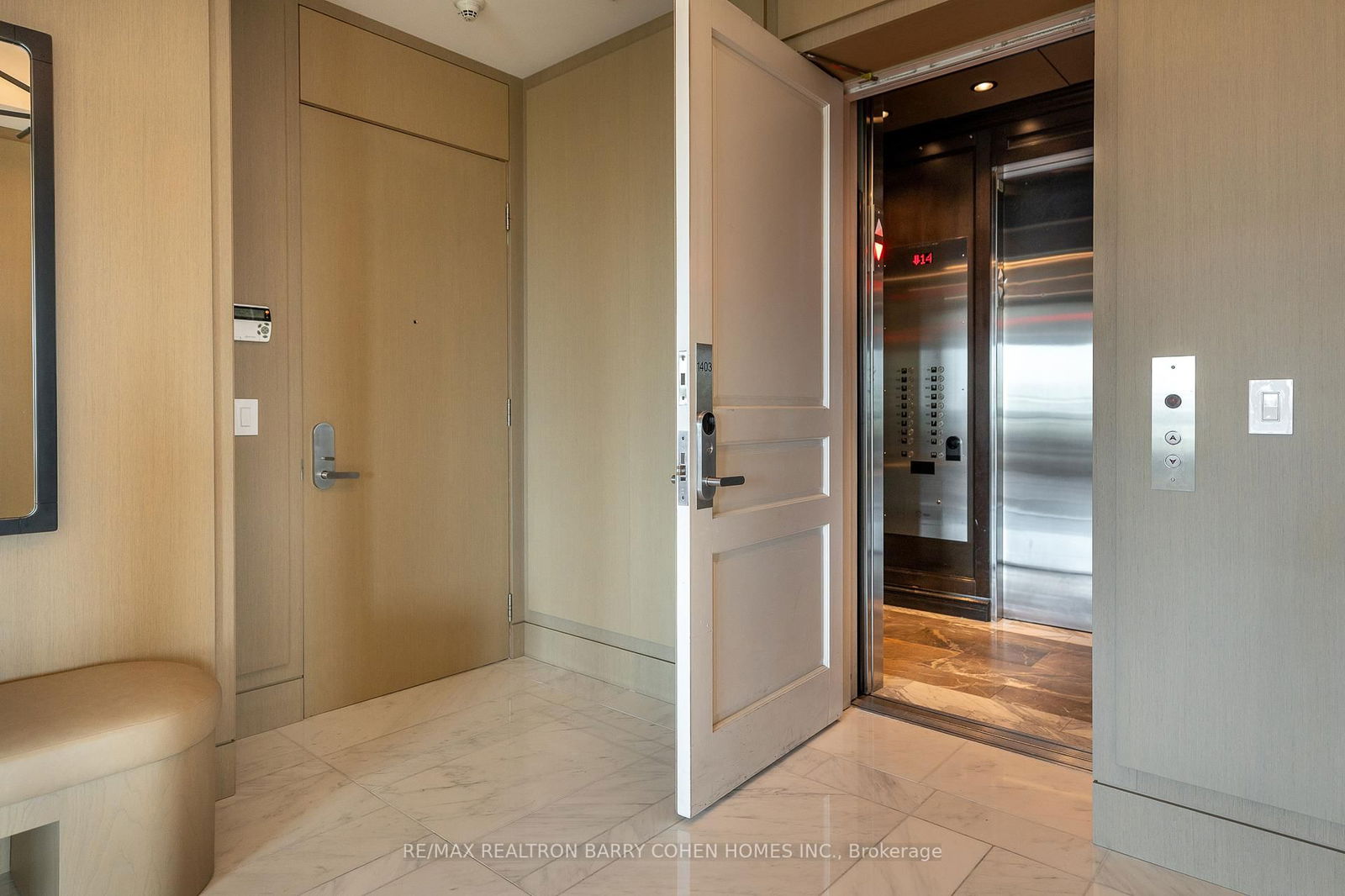 Condo for sale at 1403-155 St Clair Avenue, Toronto, Casa Loma, M4V 0A1 - MLS: C12147582
