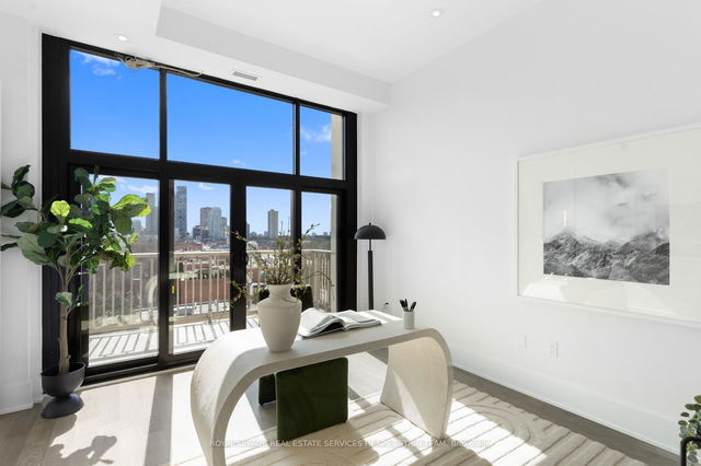 PH02 - 1 Strathgowan Avenue