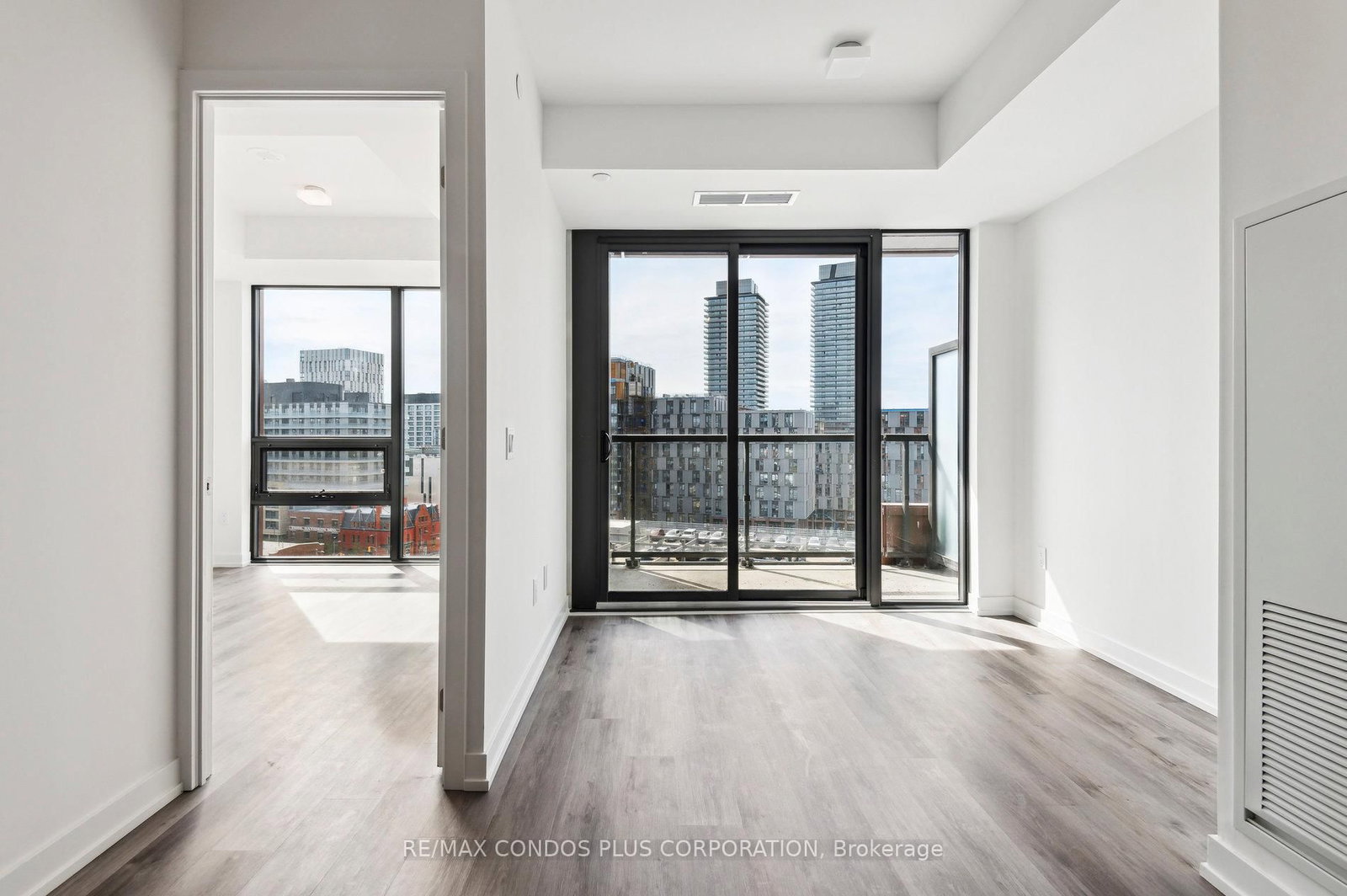 28 Eastern Avenue, Unit 1011 - Photo 11