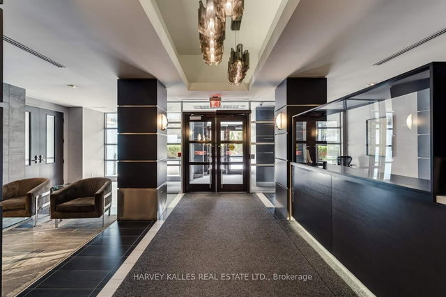 713 - 399 Adelaide Street