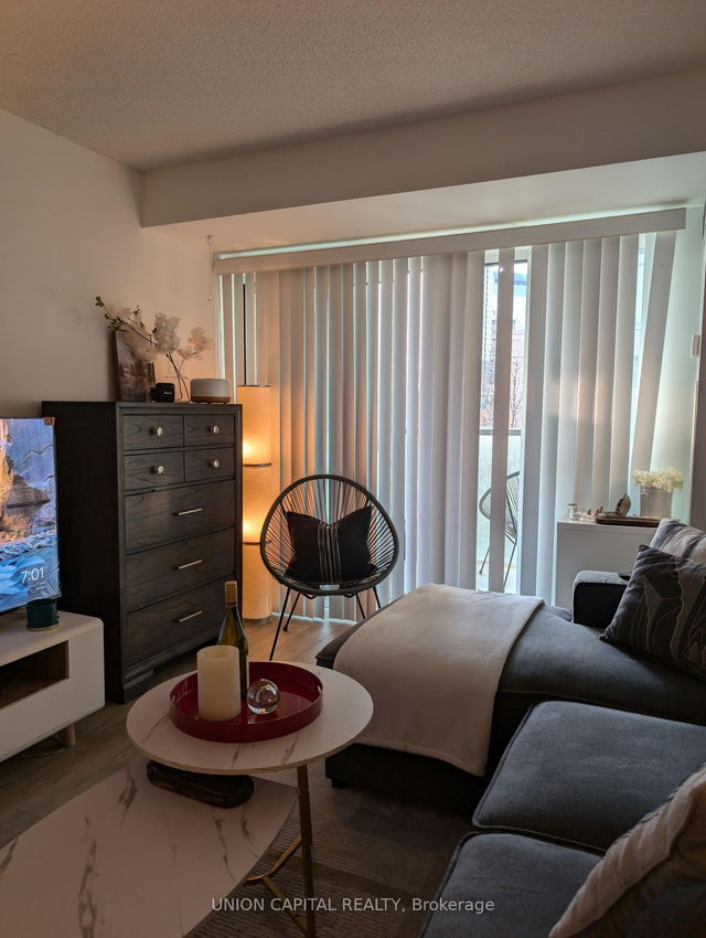 403 - 18 Harrison Garden Boulevard