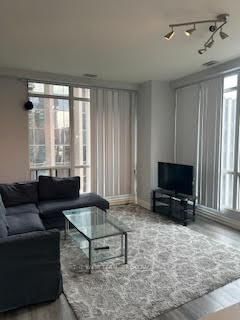 1113 - 7 King Street