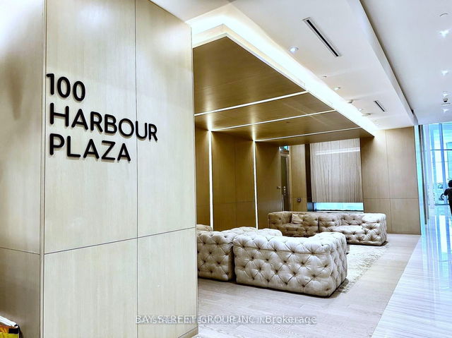 5002 - 100 Harbour Street