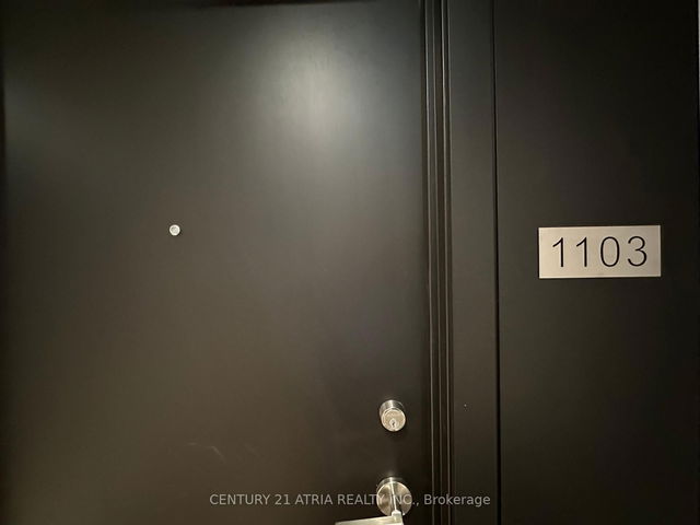 1003 - 82 Dalhousie Street