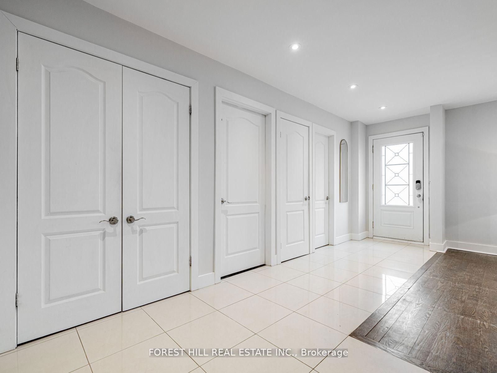Detached House for sale at 381 Hollywood Avenue, Toronto, Willowdale East, M2N 3L3 - MLS: C12148493