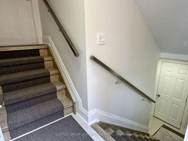 Lower - 266 Lawrence Avenue E