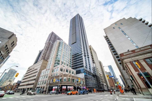 2011 - 395 Bloor Street