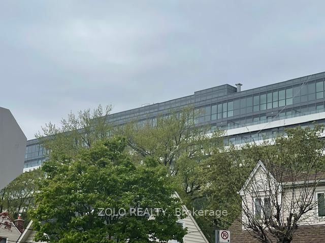 181 Sheppard Avenue E, Unit 807 - Photo 2