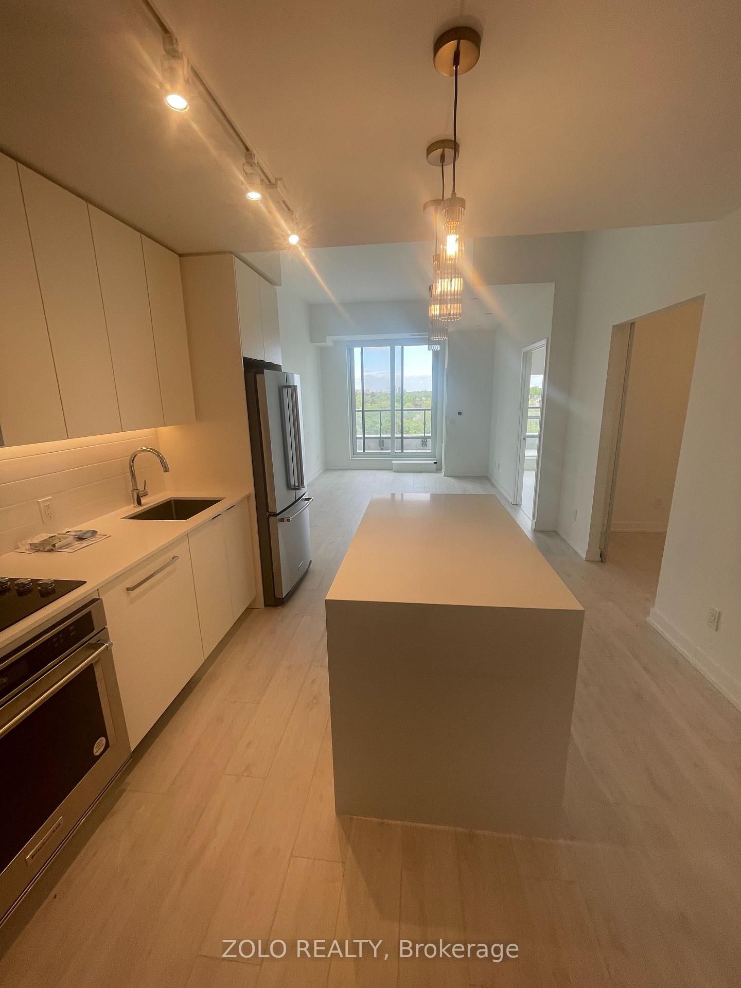 181 Sheppard Avenue E, Unit 807 - Photo 3