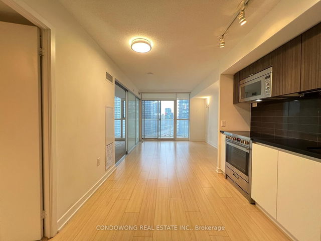 1711 - 75 Queens Wharf Road