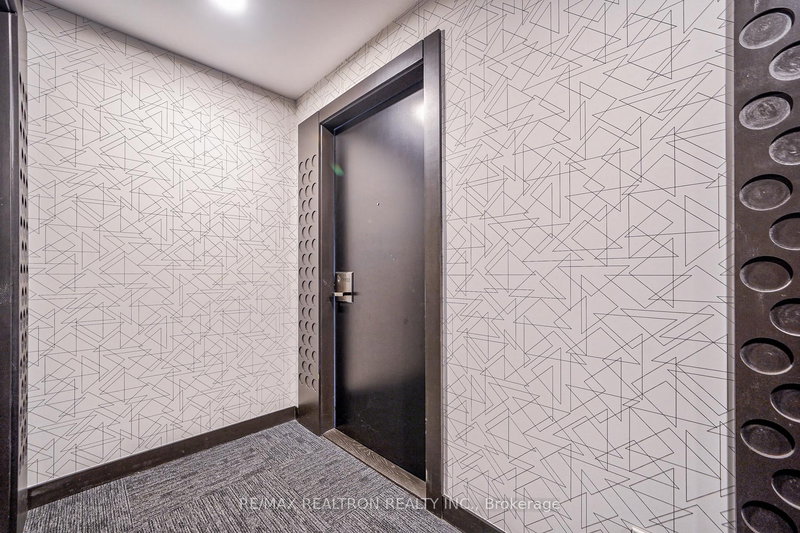 1102 - 11 Lillian St, Toronto, M4S 0C3 | Image 3