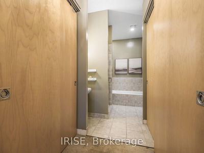 Unit 939 — 155 Dalhousie St, Toronto - Church-Yonge Corridor image-0-3