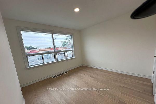 633 Sheppard Avenue