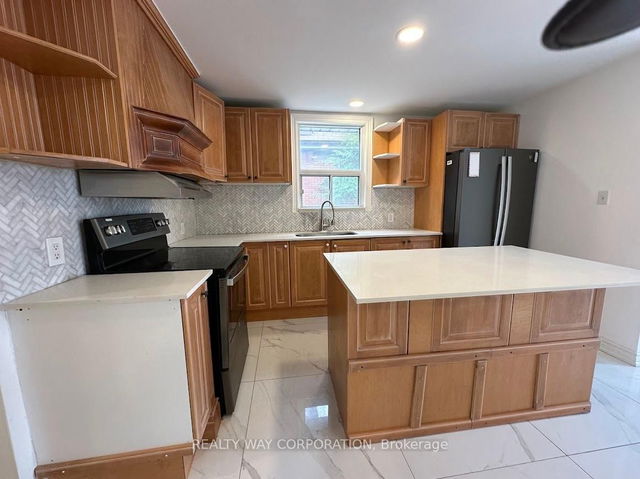 633 Sheppard Avenue